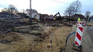 Nowy Dwór Gdański. Trwa budowa ronda na DK502 ? zobacz wideo.