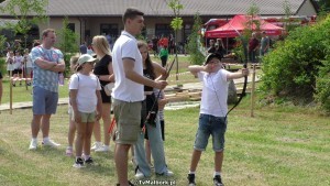 Pogoda i frekwencja dopisały na Gminnym Dniu Dziecka w strzelnicy Trofeum. Wideo i zdjęcia