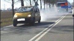 SZOK ! Daewoo Matiz dachuje - po czym jedzie dalej... - 05.04.2012 - aktualizacja: KPP MALBORK INFORMUJE