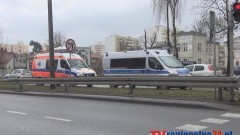 WSZEDŁ NA CZERWONYM ŚWIETLE, POTRĄCIŁ GO SAMOCHÓD  NA ALEI RODŁA W MALBORKU – 18.03.2014