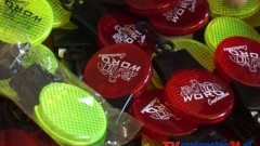 POLICJA INFORMUJE  O OBOWIĄZKU NOSZENIA  ODBLASKÓW PRZEZ PIESZYCH  - 27.08.2014
