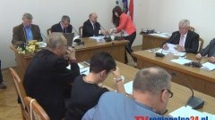 "AUTOBUSY W GMINIE NIE DOJEŻDŻAJĄ WSZĘDZIE". LVII SESJA RADY MIEJSKIEJ W NOWYM STAWIE - 30.09.2014