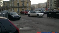 JAK CHCE TAK ZAPARKUJE! PARKOWANIE NA UL. MICKIEWICZA W MALBORKU - 17.12.2014