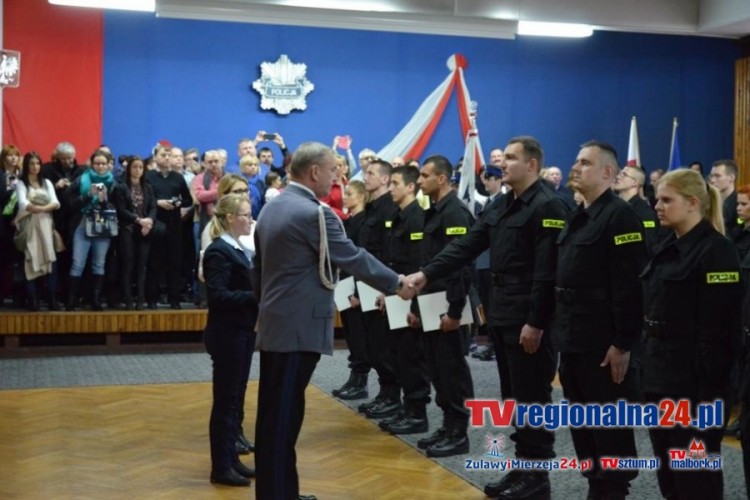 UROCZYSTE ŚLUBOWANIE NOWYCH FUNKCJONARIUSZY POLICJI W GDAŃSKU – 09.01.2015