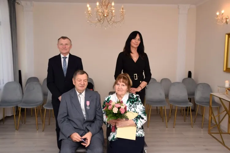 Urszula i Eugeniusz Rygielscy świętują 50-lecie pożycia małżeńskiego.