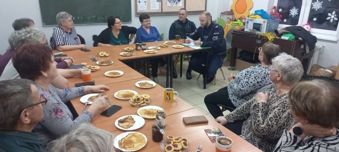 Powiat sztumski. Jak ustrzec się przed oszustwem? - spotkanie policjantów…