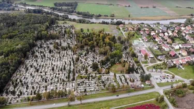 Działania na cmentarzu komunalnym w Malborku (cz.3)