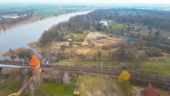 Centralny Plac Zabaw w Malborku za 7500000 zł. Zobacz postęp prac z drona - marzec 2023