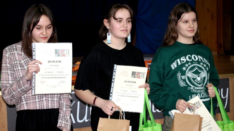 Powiat sztumski. Poznajcie laureatów konkursu wiedzy o zbrodni katyńskiej.