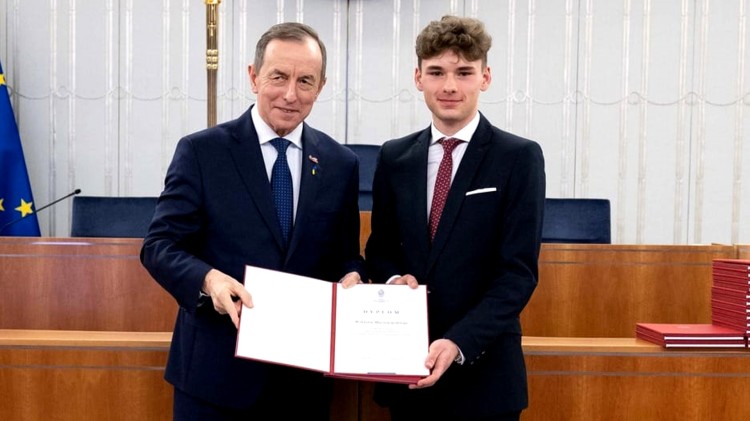Nowy Dwór Gdański. Uczeń I LO Wiktor Maciejewski finalistą turnieju…