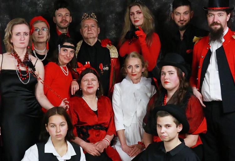 Malbork. Iwona, księżniczka Burgunda – spektakl teatru W pół słowa.…
