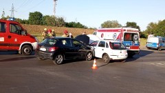 Malbork. Zderzenie dwóch osobówek na skrzyżowaniu ul. Kotarbińskiego i de Gaulle'a.