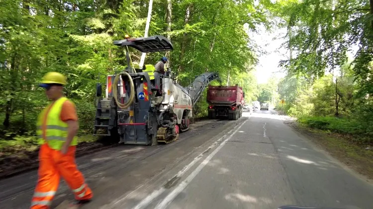 DW501. Przebudowa drogi Krynica Morska-Stegna. Zobacz postęp prac.