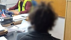 Malbork. Znieważył i groził policjantom podczas interwencji, jednego uderzył puszką – sklepowemu agresorowi grozi do 3 lat więzienia.