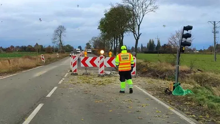 DK22. Problem ze światłami na remontowanych odcinkach – alarmują&#8230;