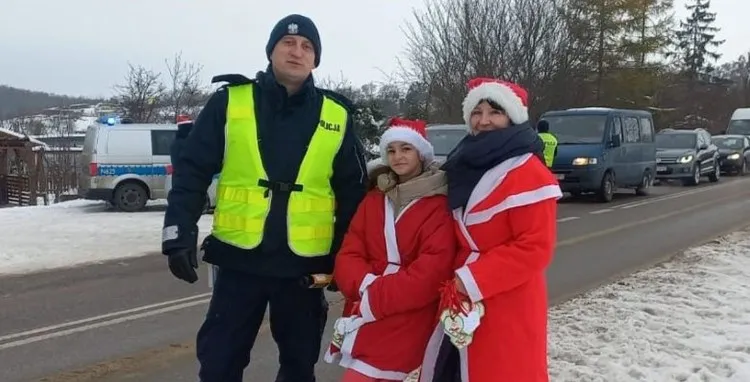 Dzierzgoń. Mikołajkowa kontrola drogowa.