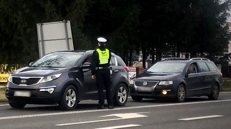 Powiat malborski. Kierowali po alkoholu i narkotykach – mogą stracić…