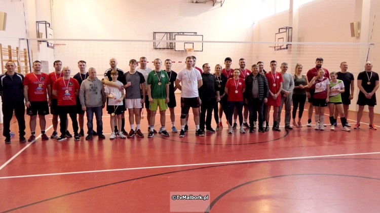 Gmina Malbork. Wielbark-Poligon wygrał Międzysołecki Dobroczynny Turniej…