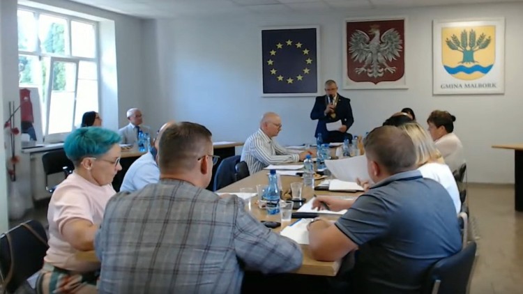 IV sesja IX kadencji Rady Gminy Malbork 09.08.2024. Zobacz wideo