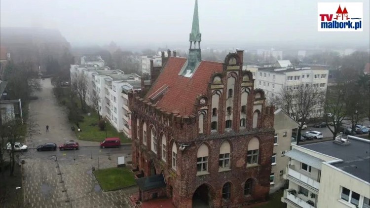 Są pieniądze na II etap remontu Ratusza Staromiejskiego w Malborku – powstanie profesjonalna przestrzeń dla samorządowego Radia Malbork.