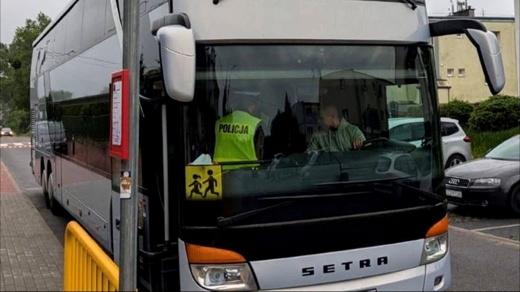 Sztumska Policja kontroluje autokary przed wyjazdami – bezpieczeństwo…