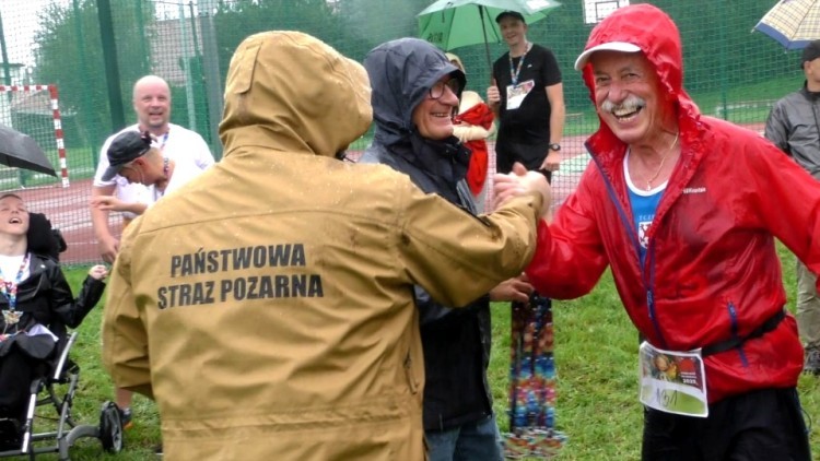 Dobroczynna impreza w Gminie Malbork – sport i muzyka dla Bartka Tuchułki. Wideo i zdjęcia