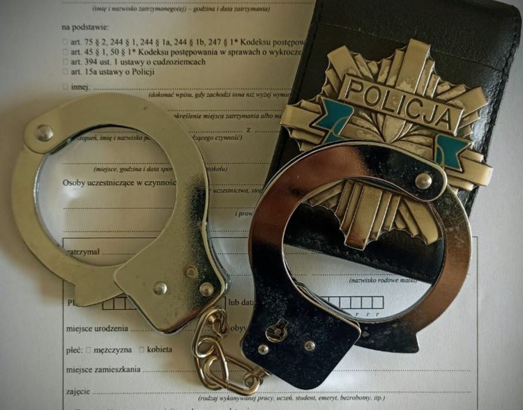Policja zatrzymała dwóch kierowców pod wpływem narkotyków.