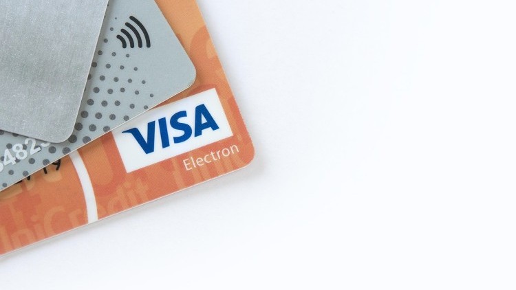 Czy Polska wyrosła już z Visa i Mastercard? Przełom w płatnościach online w 2025 roku