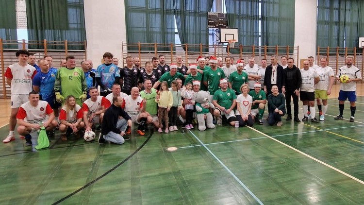 Charytatywny Turniej Piłki Nożnej w Malborku – wszyscy wygrali dla Zosi Lewandowskiej.