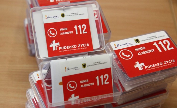 Pudełko Życia – ważna pomoc w nagłych sytuacjach zdrowotnych.