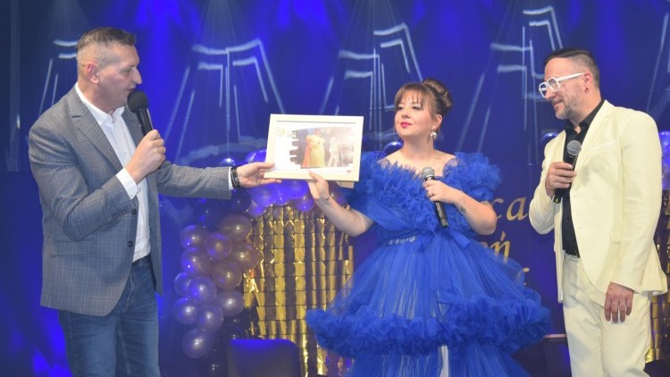 Włoskie przeboje i kabaret na Dzień Kobiet w Starym Polu.