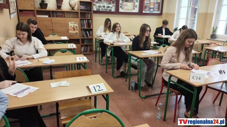 Trzeci dzień matur w Malborku. Uczniowie I LO sprawdzili znajomość…