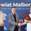 Podpisano umowę na remont drogi Letniki–Ząbrowo. Inwestycja za ponad 2,3 mln zł w powiecie malborskim