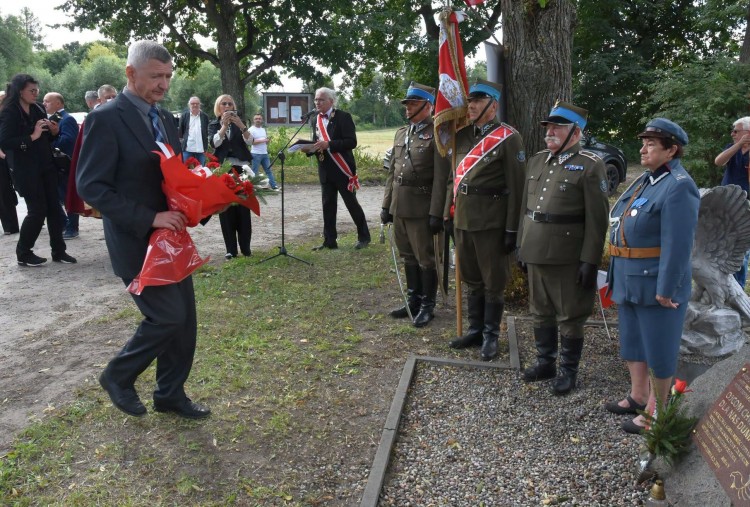 „Inka” wciąż żywa w pamięci. Uroczystości w Waplewie Wielkim…