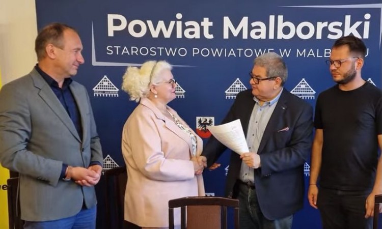 „Ławeczka Seniora” i „Drzewko Pokoleń” coraz bliżej realizacji.…