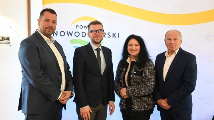 Rada Powiatu w Nowym Dworze Gdańskim „za” związkiem metropolitalnym.