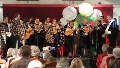 Koncert hiszpańskiego męskiego chóru w Nowym Stawie, który odbył się w "Ołówku" - 18.05.2016