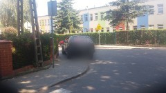 Parkowanie na zakręcie. Mistrzowie (nie tylko) parkowania przy ul. Chełmińskiej w Sztumie - 08.07.2016