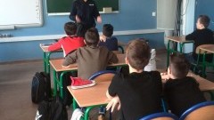 Szkoła Podstawowa nr 5 w Malborku. Bezpieczni w Internecie - czyli o spotkaniu z policją słów kilka - 07.03.2017