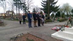 Malborska delegacja Prawa i Sprawiedliwość uczciła pamięć ofiar katastrofy smoleńskiej oraz zbrodni katyńskiej - 10.04.2017