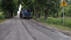 Gmina Dzierzgoń. Prace remontowe na drodze wojewódzkiej nr 515 i asfalt w Litewkach - 03.07.2017