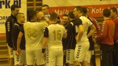 Lider na kolanach. Polski Cukier Pomezania Malbork - MKS Nielba Wągrowiec - 37:29 (18:12)