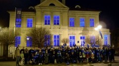 Malbork wspiera osoby z autyzmem, budynek Muzeum Miasta Malborka zabłysł na niebiesko