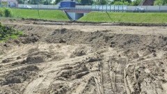 Gmina Nowy Dwór Gdański : Rozpoczęto budowę mini boiska piłkarskiego w Jazowej