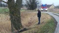 Trzcinisko: Zwłoki w kanale. Na miejscu prokurator i policja.