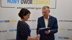 Budowa drogi przy ul. Warszawskiej w Nowym Dworze Gdańskim- podpisanie umowy.