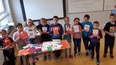 Uczniowie Szkoły Podstawowej w Sztutowie wzięli udział w kampanii BohaterON – włącz historię!