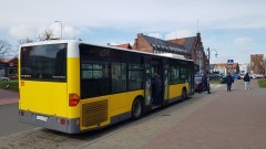 Od poniedziałku więcej osób pojedzie autobusem. 