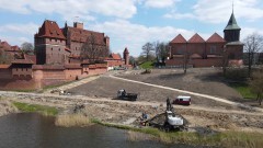 Malbork. Budowa bulwaru i kamienic nad Nogatem. Zobacz najnowsze nagranie&#8230;