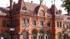 Na pomorskich peronach są nowe windy, wiaty i tablice – m.in. w Malborku i Tczewie.